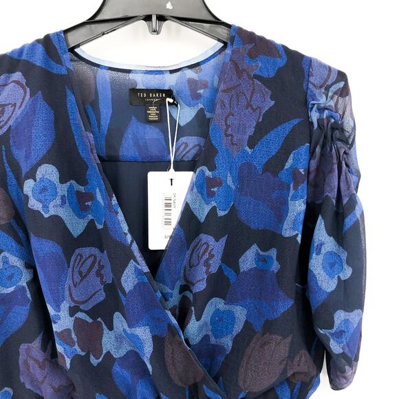 TED BAKER Juleah Mini Dress 4 Dark Navy Floral V-Neck Ruched Sleeve Detail NWT - Picture 6 of 12